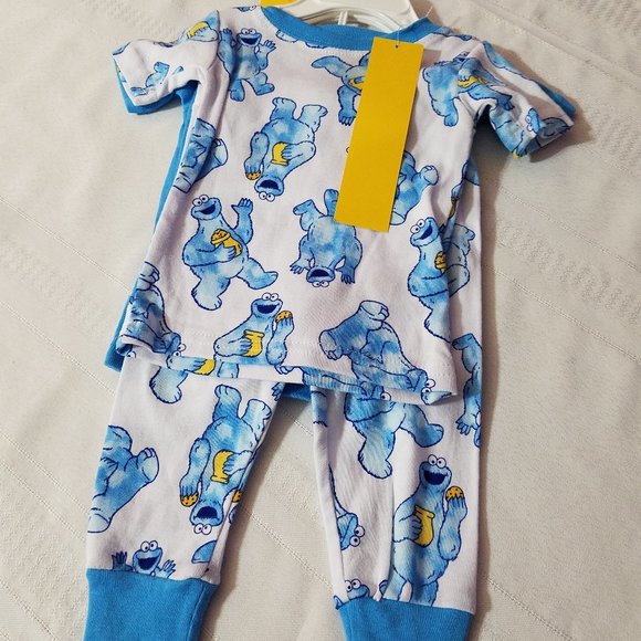 Sesame Street 12 Month 4-piece Cookie Monster Pajama Sleepwear Set NWT - Picture 3 of 4